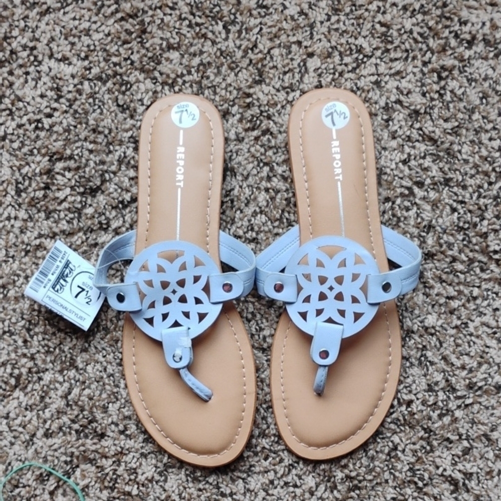 NEW REPORT Lilac Medallion Thong Sandal Size 7.5‎ Cutout Detail
